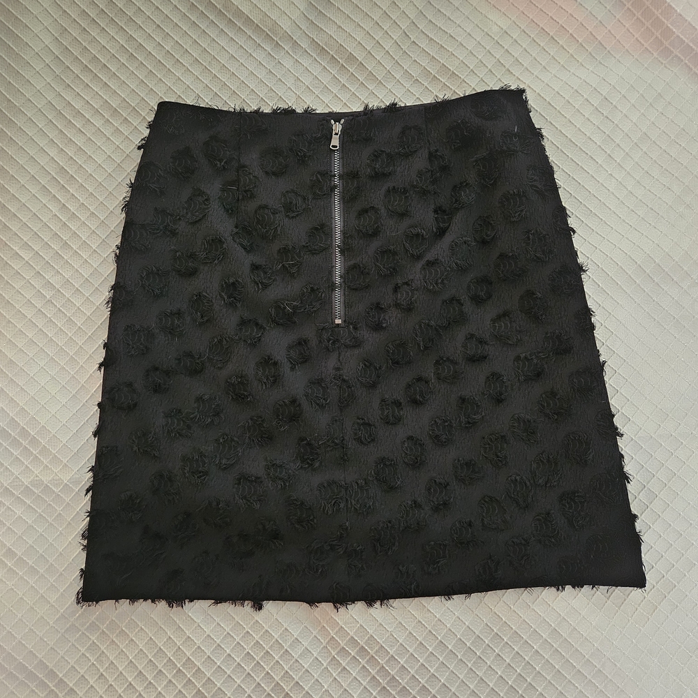 LOFT Petite Black Textured Mini Shift Skirt - Picture 4 of 10